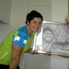 Portret naših olimpijk Urške Žolnir in Lucije Polavder