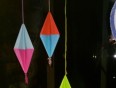 Z tehniko origami narejeni trije  okraski,  imenovani diamant