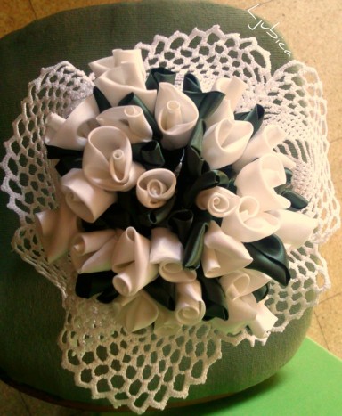 Poročni šopek - Poročni šopek belih vrtnic iz blaga