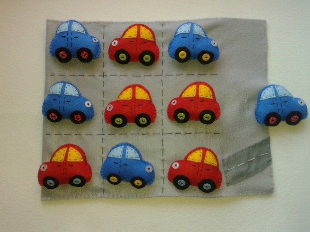 Didaktična igra Modri in rdeči avtomobili - 