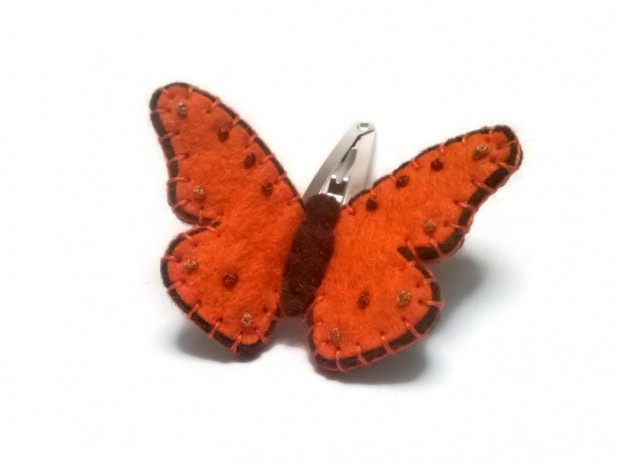 Lasnica, španga metulj z vezenimi detajli - 