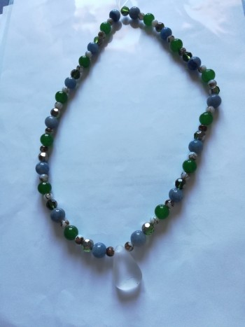 Ogrlica v zelenih odtenkih - Ogrlica z biserčki v zelenih tonih