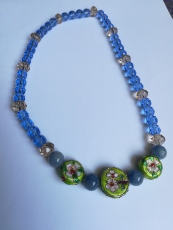 Modro-zelena ogrlica - Ogrlica z okroglimi cloissone perlami in modrimi steklenimi perlami
