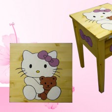 Stolček Hello Kitty ;)