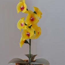 Orhideja iz najlona