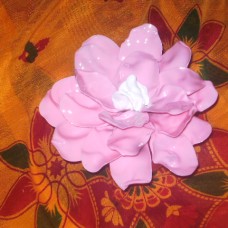 lotosov cvet iz  plastič.žličk