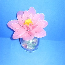 lotosov cvet iz najlona