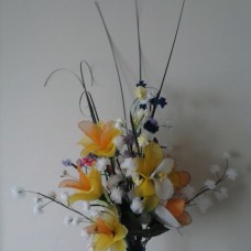 Narcise in drugo cvetje