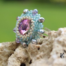Prstan s kristalom Swarovski v roza in modrih odtenkih
