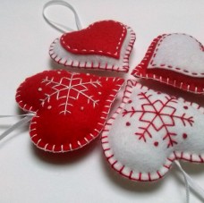 Božični okraski - rdeče bela srca