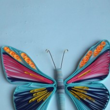 Roza-moder metulj