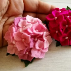 Broška roza hortenzija